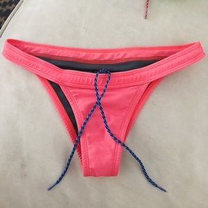 Sporty cheeky drawstring bottoms